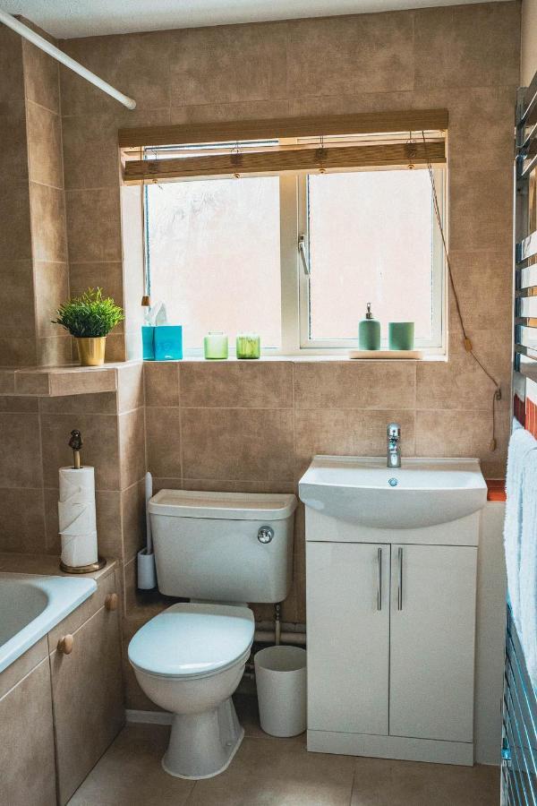 2 Bed House, Sleeps 6, Dog Friendly, Close To A14 M11, With Garden & Parking Long Stay Work Contractor Leisure, Jade CBG Dış mekan fotoğraf
