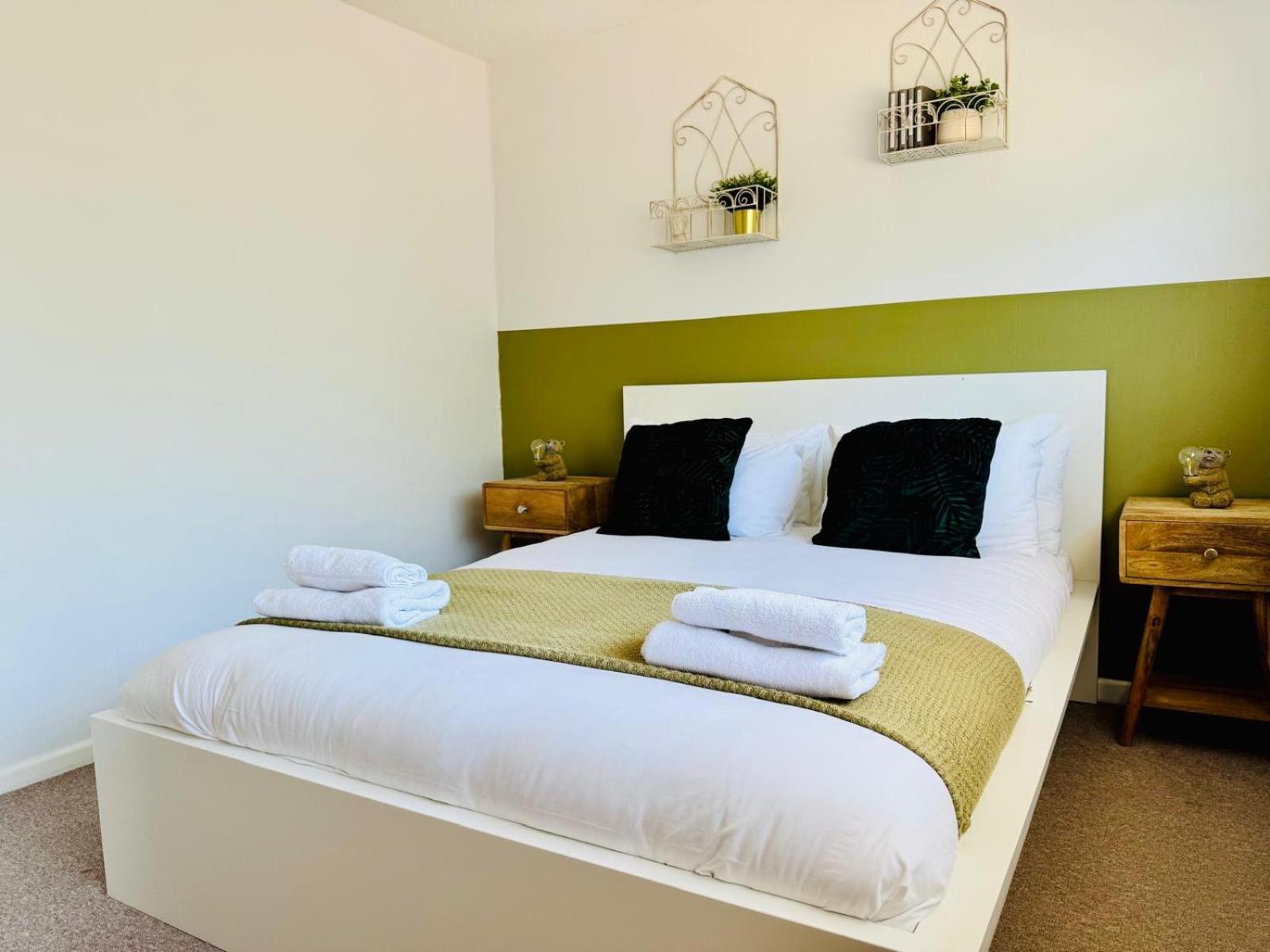 2 Bed House, Sleeps 6, Dog Friendly, Close To A14 M11, With Garden & Parking Long Stay Work Contractor Leisure, Jade CBG Dış mekan fotoğraf